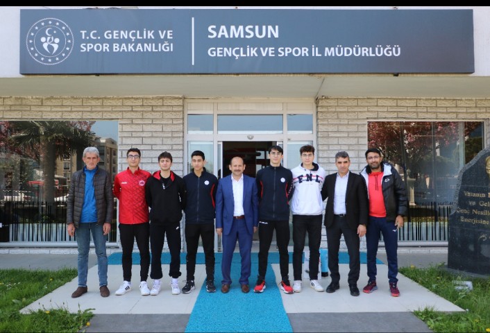 Türkiye şampiyonlarından İl Müdürümüz Feyzullah Dereci’ye ziyaret